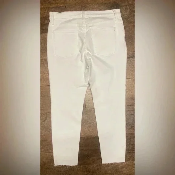 Madewell NWOT White Lightly Distressed High Rise Cropped Skinny Jeans Size 32P - Picture 7 of 8